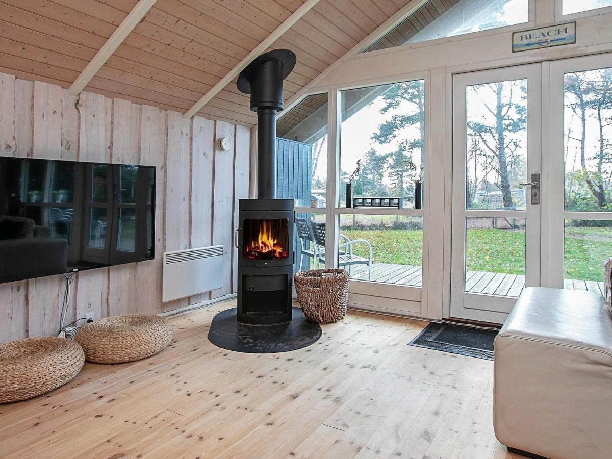 Four-Bedroom Holiday Home In Vaeggerlose 8 Boto By Exterior photo